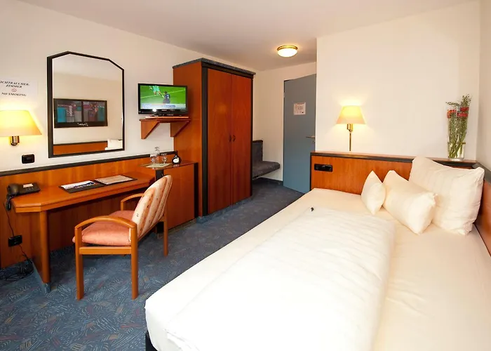 Hotel Advantage