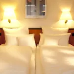Advantage Hotel